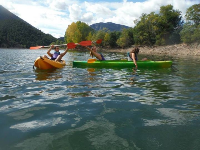 divirtiendonos en los kayaks